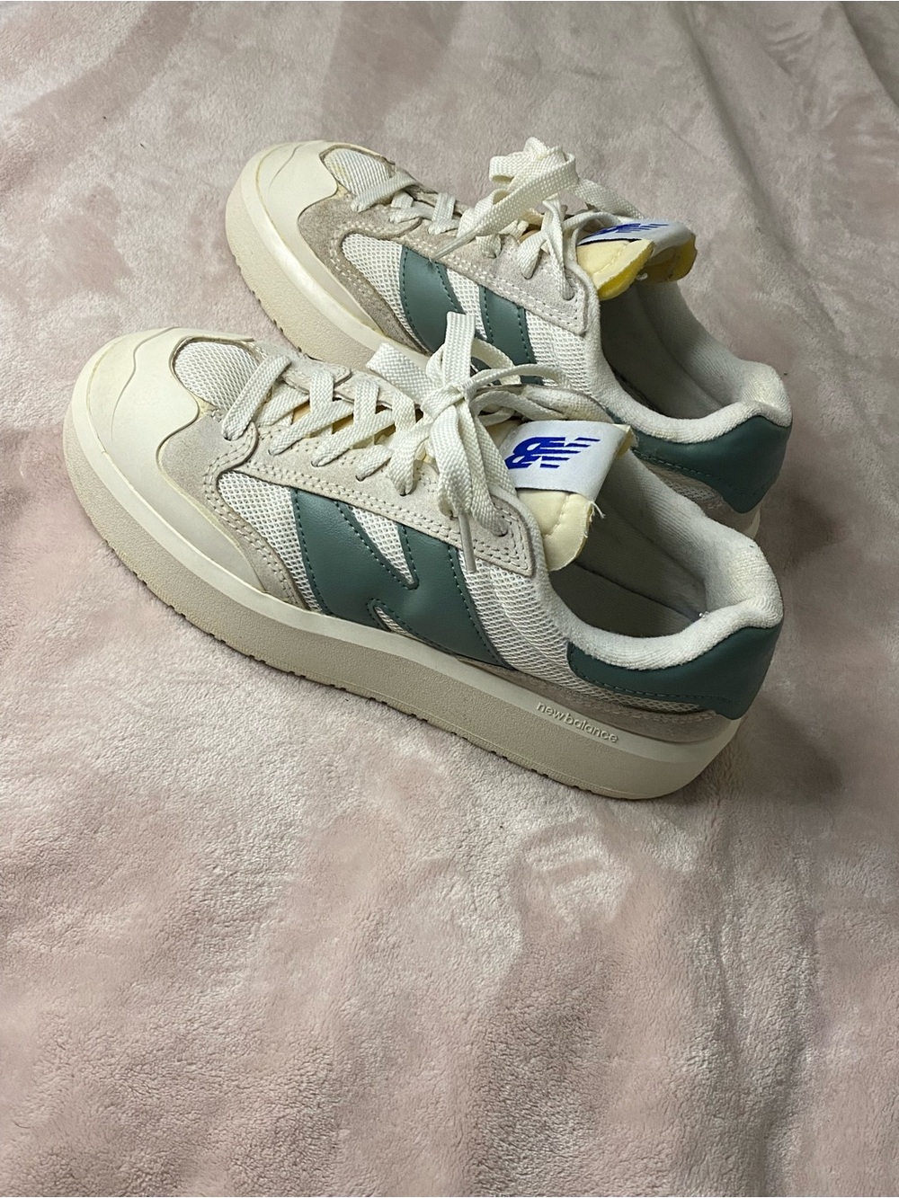 Unisex New Balance CT302 Sneakers shoes size women (7) mens (5.5)